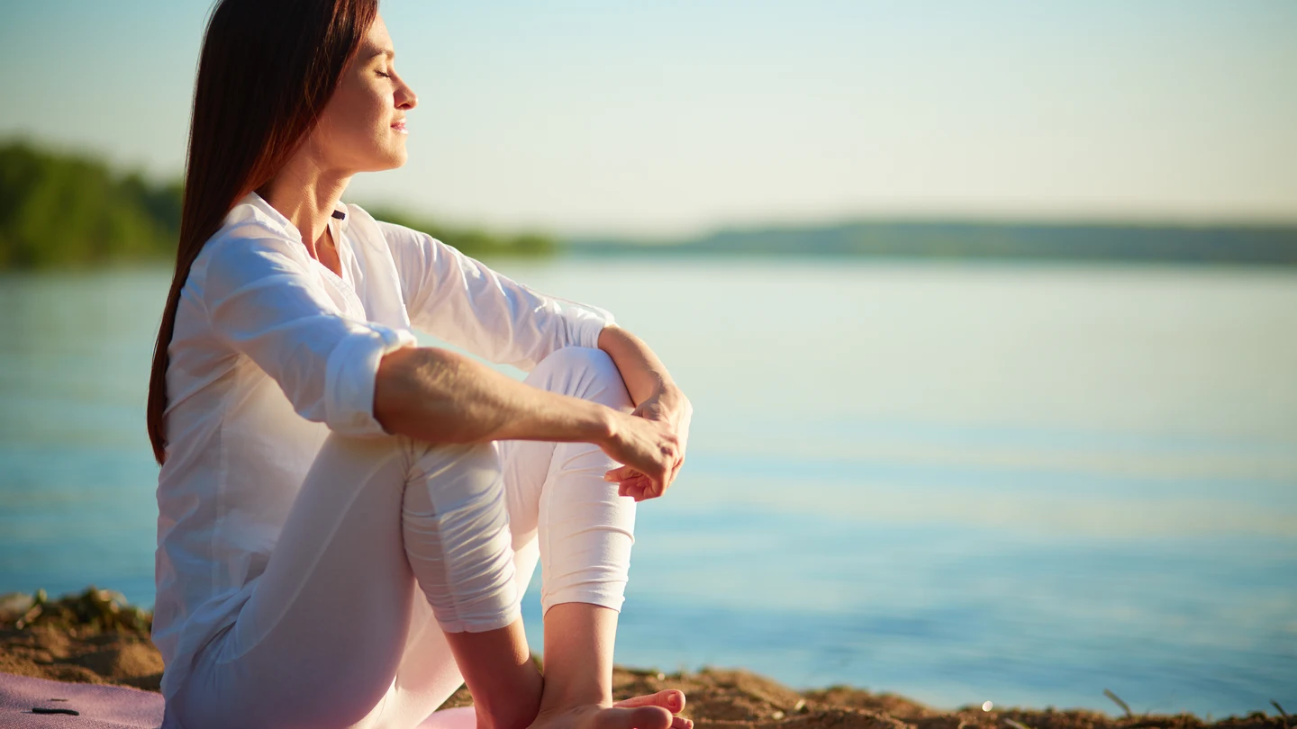 Cómo practicar mindfulness, la técnica de meditación que hace que estés en el "aquí y ahora" Cómo practicar mindfulness, la técnica de meditación que hace que estés en el "aquí y ahora"