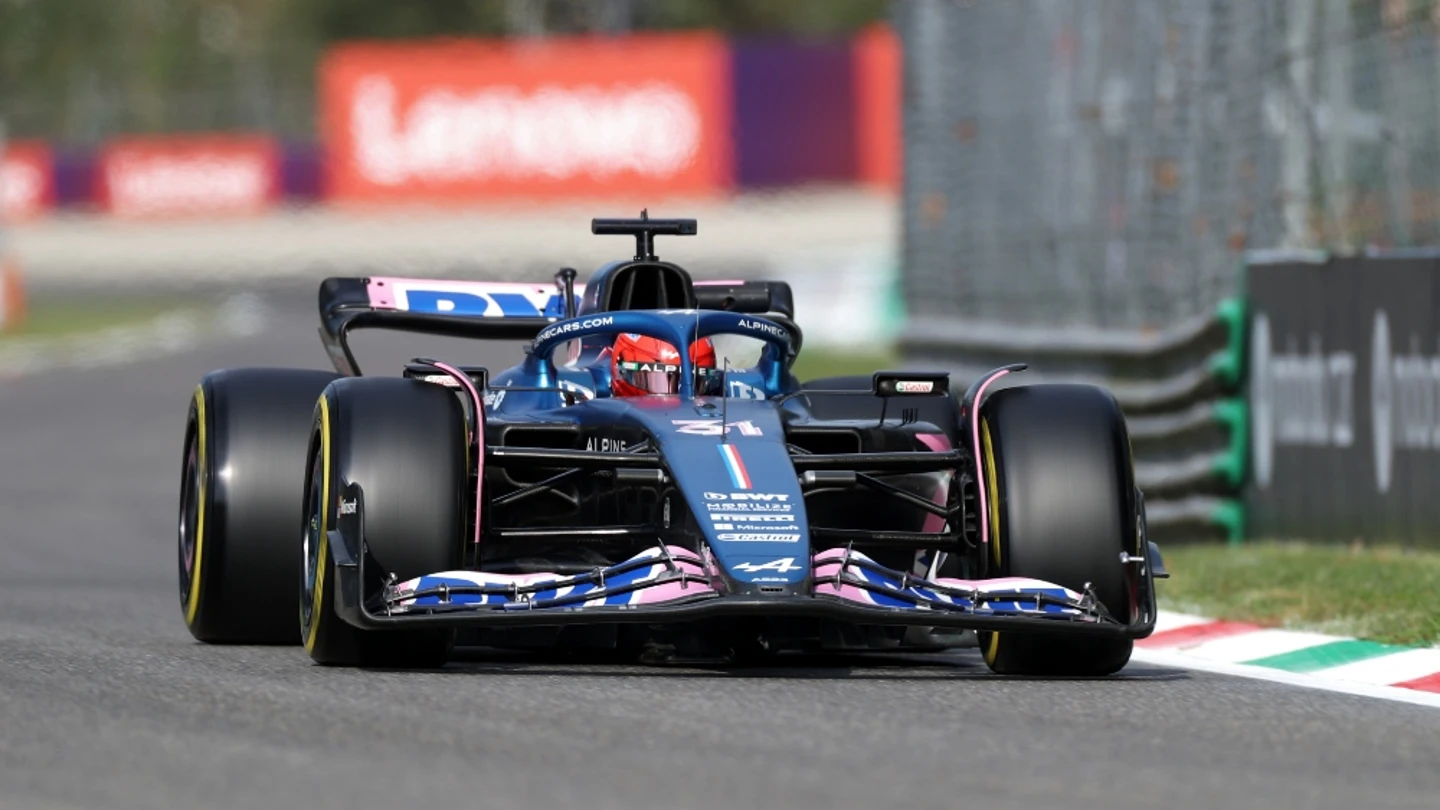 Esteban Ocon con Alpine Esteban Ocon con Alpine