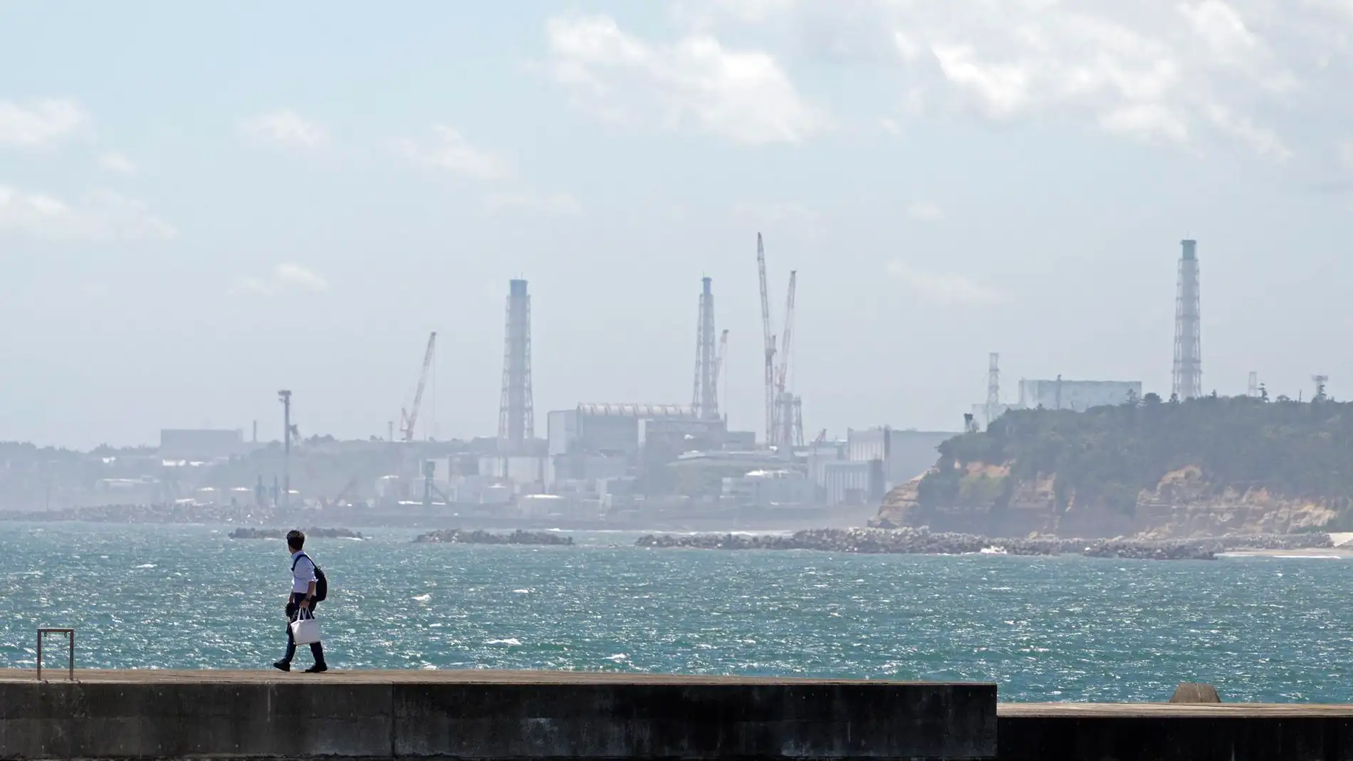 Completan sin contratiempos la primera tanda del vertido del agua tratada de Fukushima Completan sin contratiempos la primera tanda del vertido del agua tratada de Fukushima