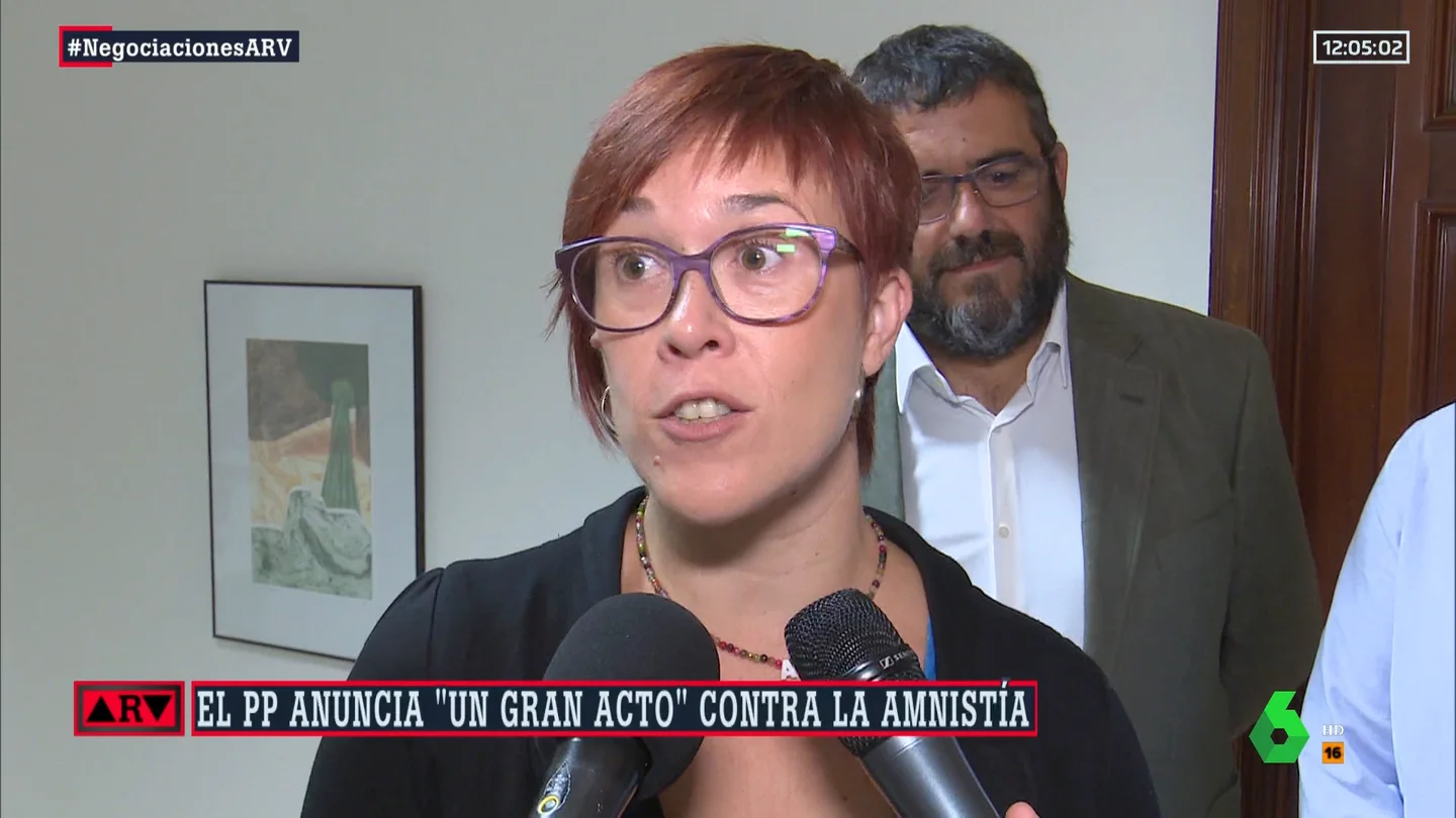 Àgueda Micó, sobre el acto del PP: "Buscan la investidura de Feijóo y, como no la van a conseguir, lo ven todo mal" Àgueda Micó, sobre el acto del PP: "Buscan la investidura de Feijóo y, como no la van a conseguir, lo ven todo mal"