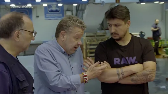 Chicote habla con un detenido en Mercamadrid en la operación contra la distribución de atún rojo ilegal: "Somos víctimas" Chicote habla con un detenido en Mercamadrid en la operación contra la distribución de atún rojo ilegal: "Somos víctimas"