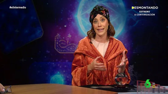 La 'bruja Charo', al alcalde de Alicante tras retirar un curso de tarot para emprendedoras: "Le recomiendo un retiro espiritual o un retiro a secas" La 'bruja Charo', al alcalde de Alicante tras retirar un curso de tarot para emprendedoras: "Le recomiendo un retiro espiritual o un retiro a secas"