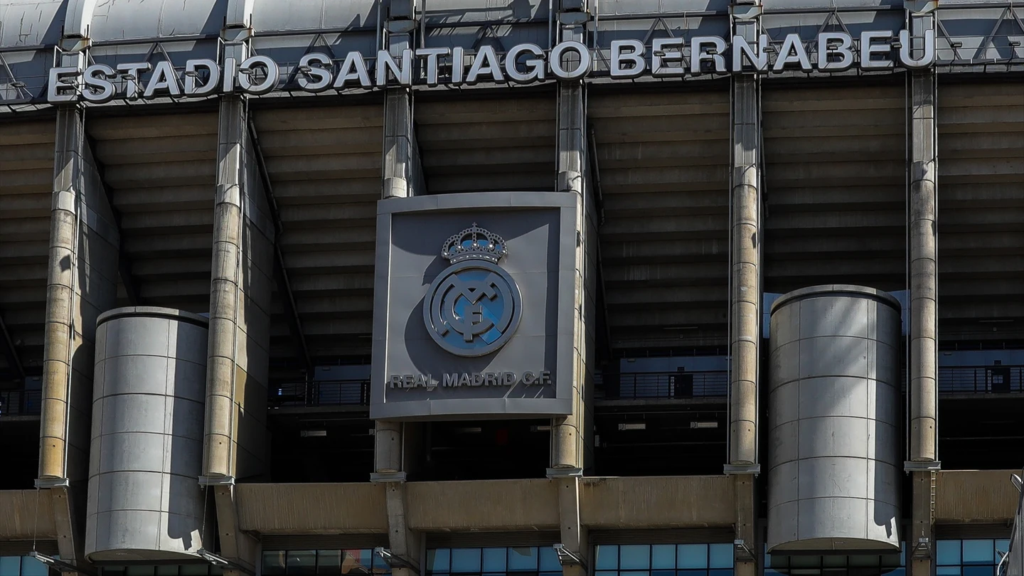 Imagen de la fachada del estadio Santiago Bernabeu. Imagen de la fachada del estadio Santiago Bernabeu.