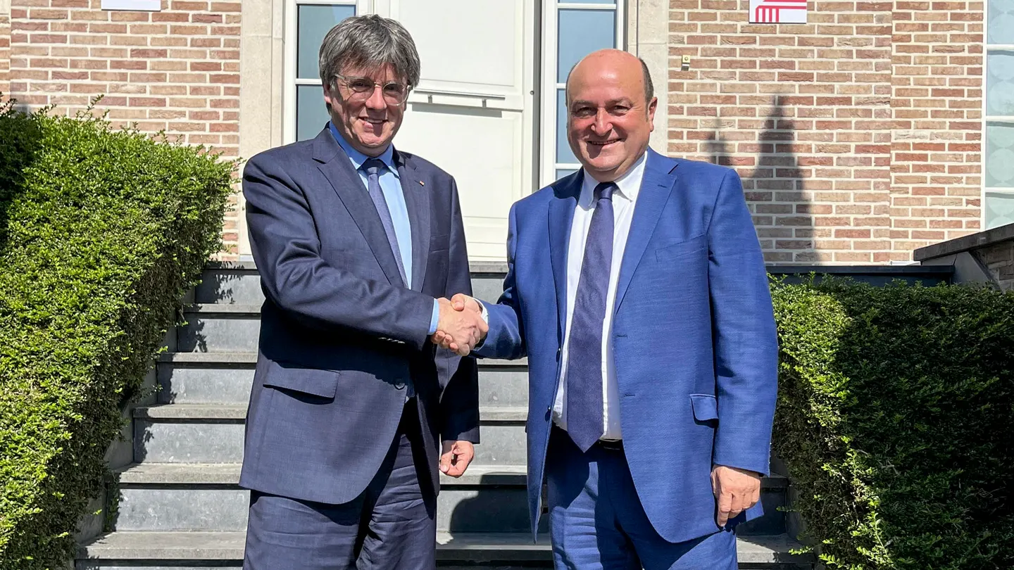El presidente del PNV, Andoni Ortuzar, y Carles Puigdemont, reunidos en Waterloo. El presidente del PNV, Andoni Ortuzar, y Carles Puigdemont, reunidos en Waterloo.