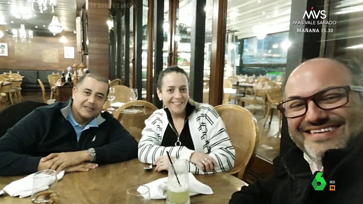 "Edwin Arrieta nos dijo que estaba conociendo a una persona en España": hablan dos amigos del cirujano asesinado "Edwin Arrieta nos dijo que estaba conociendo a una persona en España": hablan dos amigos del cirujano asesinado