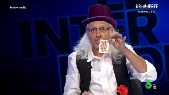 Raúl Pérez imita al mago Juan Tamariz. El Mago