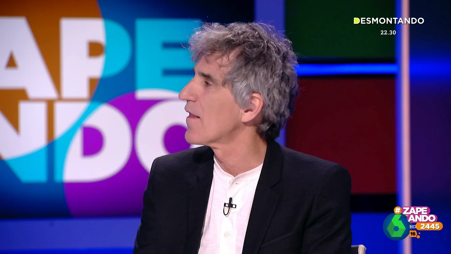 Mikel Erentxun cuenta en Zapeando cómo se partió el diente: "Fue un corte limpio" Mikel Erentxun cuenta en Zapeando cómo se partió el diente: "Fue un corte limpio"