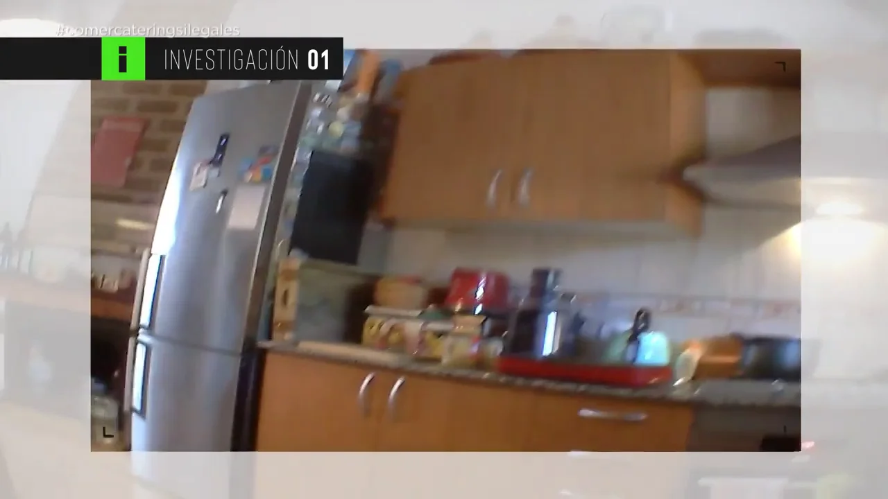 Una cámara oculta destapa el escándalo de un catering ilegal en Ibiza: sus 'pinches' cocinan a cambio de alojamiento