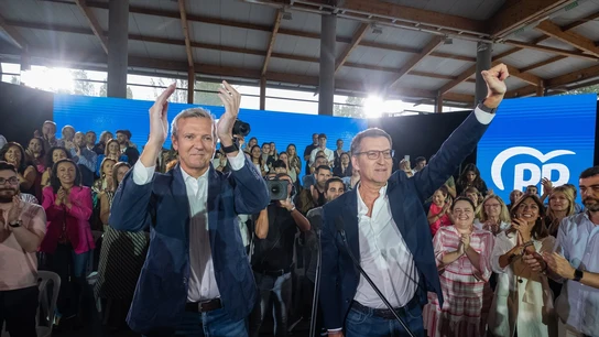 El presidente del Partido Popular, Alberto Nuñez Feijóo, y el presidente de la Xunta, Alfonso Rueda. El presidente del Partido Popular, Alberto Nuñez Feijóo, y el presidente de la Xunta, Alfonso Rueda.