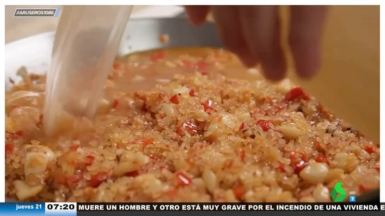 Puerro, pato y naranja: un chef japonés gana el premio a la mejor paella del mundo en el World Paella Day Cup 2023 Puerro, pato y naranja: un chef japonés gana el premio a la mejor paella del mundo en el World Paella Day Cup 2023
