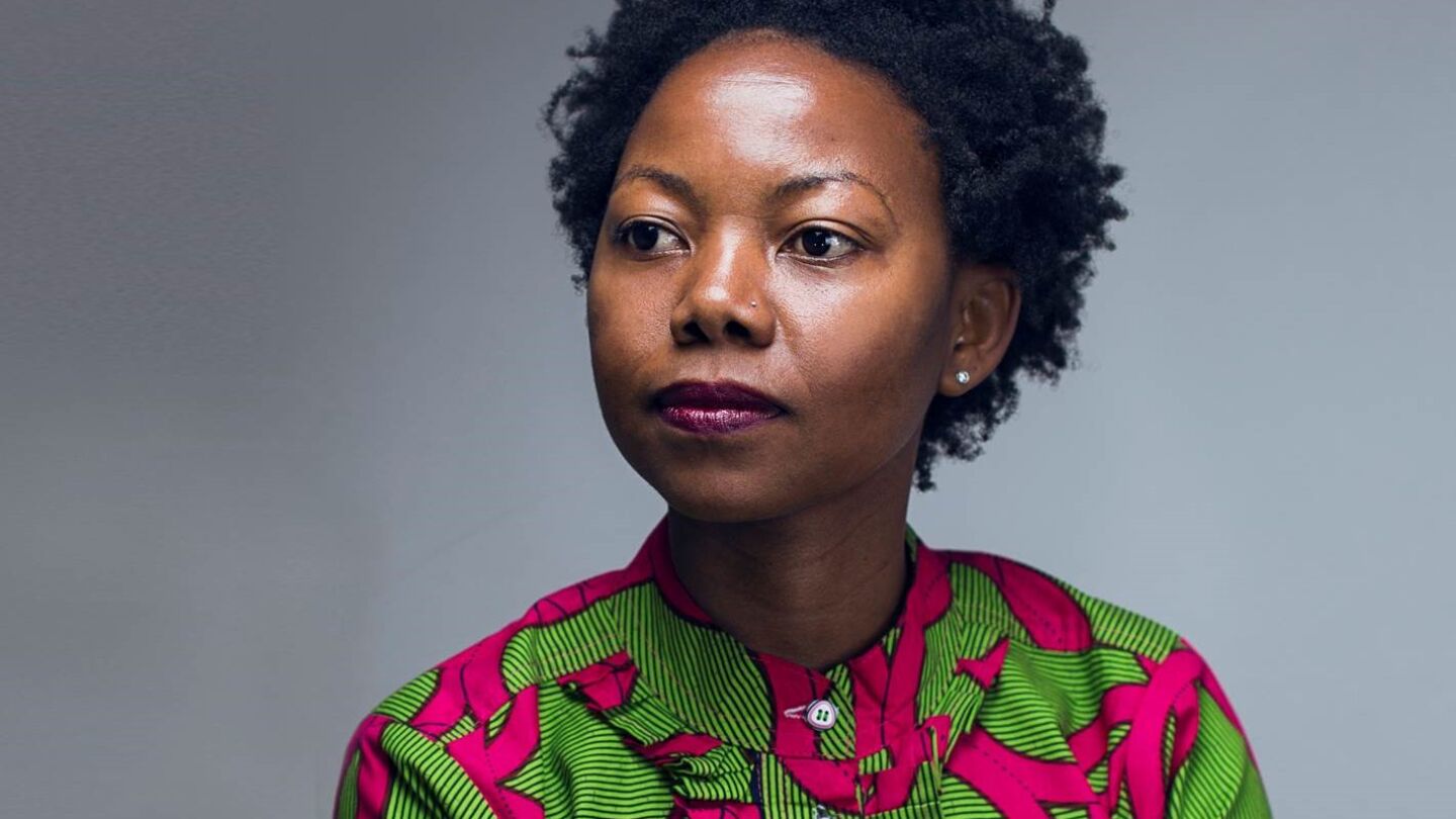 La escritora NoViolet Bulawayo, autoa de 'Gloria'