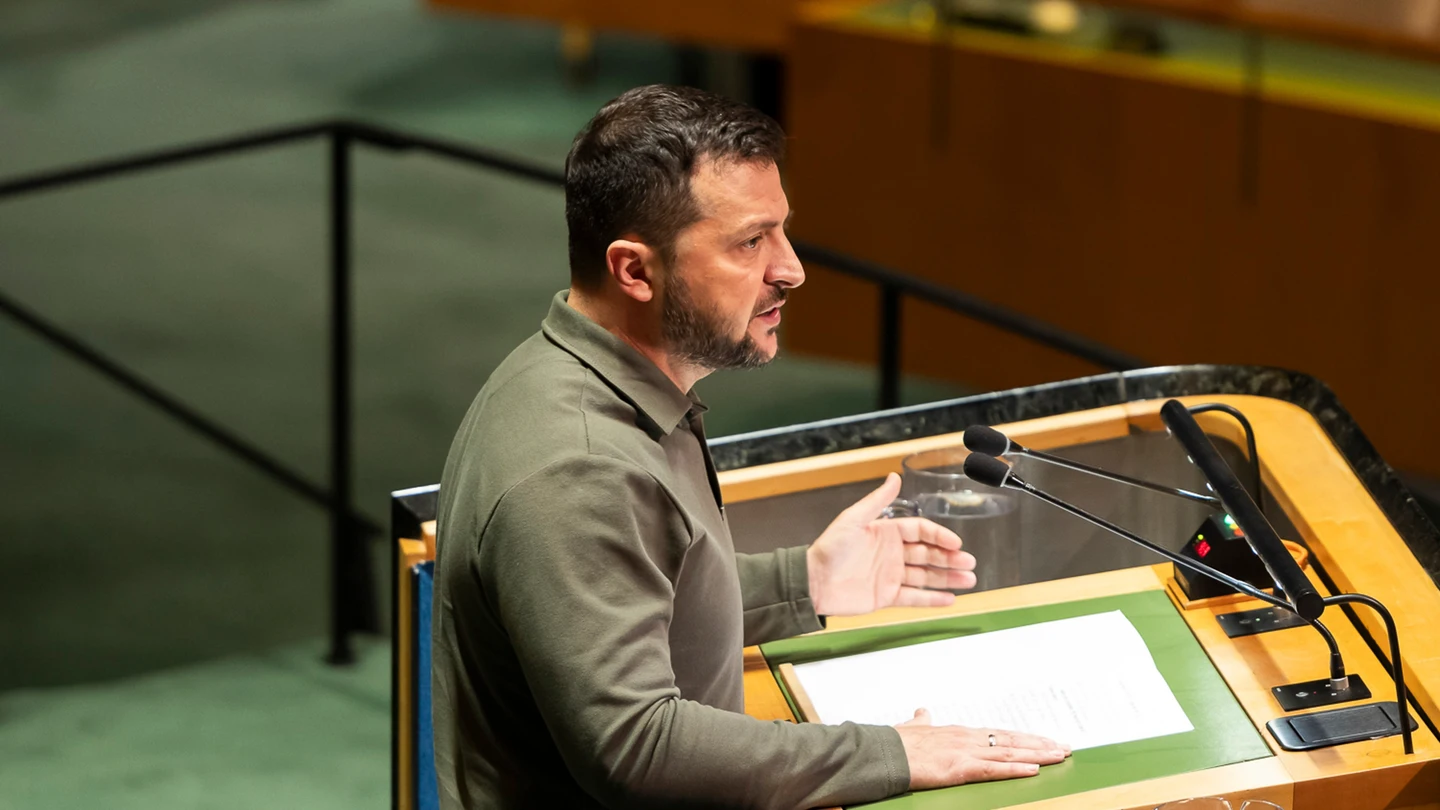 Zelenski destituye a todos los viceministros de Defensa de Ucrania Zelenski destituye a todos los viceministros de Defensa de Ucrania