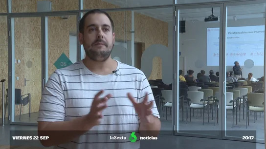 Desmontando el mito de la 'paguita': "Las ayudas en general están por debajo del umbral de la pobreza" Desmontando el mito de la 'paguita': "Las ayudas en general están por debajo del umbral de la pobreza"