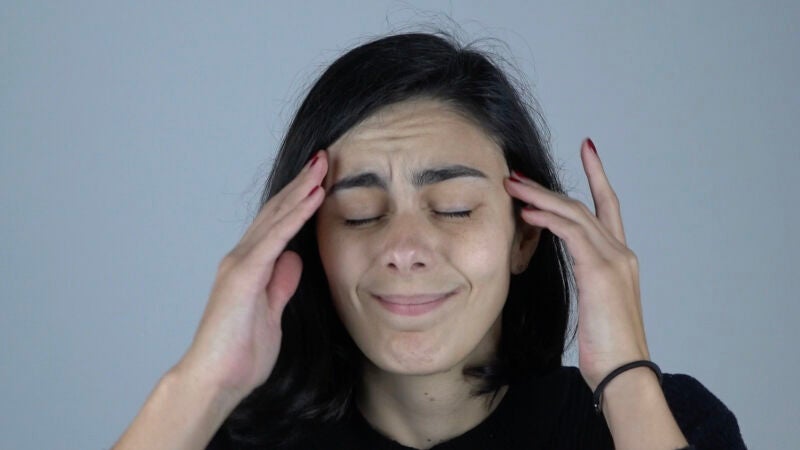 Por qué las migrañas no son igual en hombres y mujeres