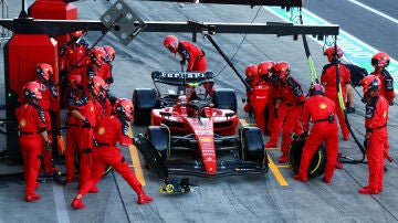 Parada de Carlos Sainz en Japón