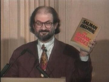 Salman Rushdie presentando 'Los versos satánicos'