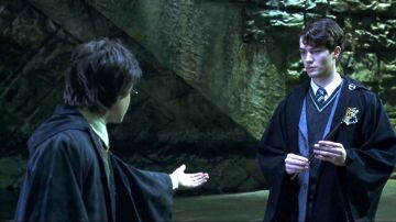 Harry Potter y Tom Riddle en la película