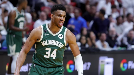 Giannis Antetokounmpo Giannis Antetokounmpo