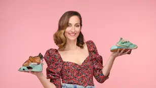 Neus Moya, la podóloga infantil que triunfa en Instagram: "Los niños no deben usar ningún tipo de calzado hasta que anden"