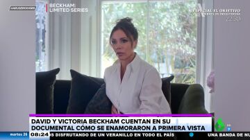 Victoria Beckham desvela cómo se enamoró de David Beckham a primera vista: "Algunos dirán que fui a acosarlo, pero fui a verle"