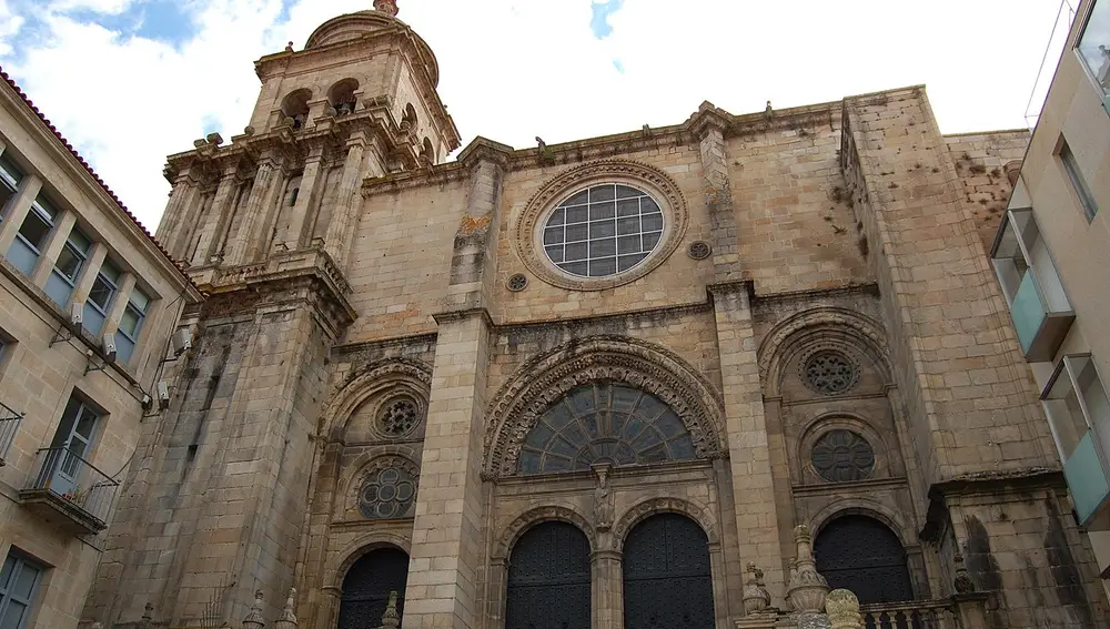 Fachada de la Catedral de San Martín