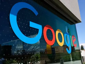 Google celebra sus 25 con un doddle muy especial: así puedes jugar con él Google celebra sus 25 con un doddle muy especial: así puedes jugar con él