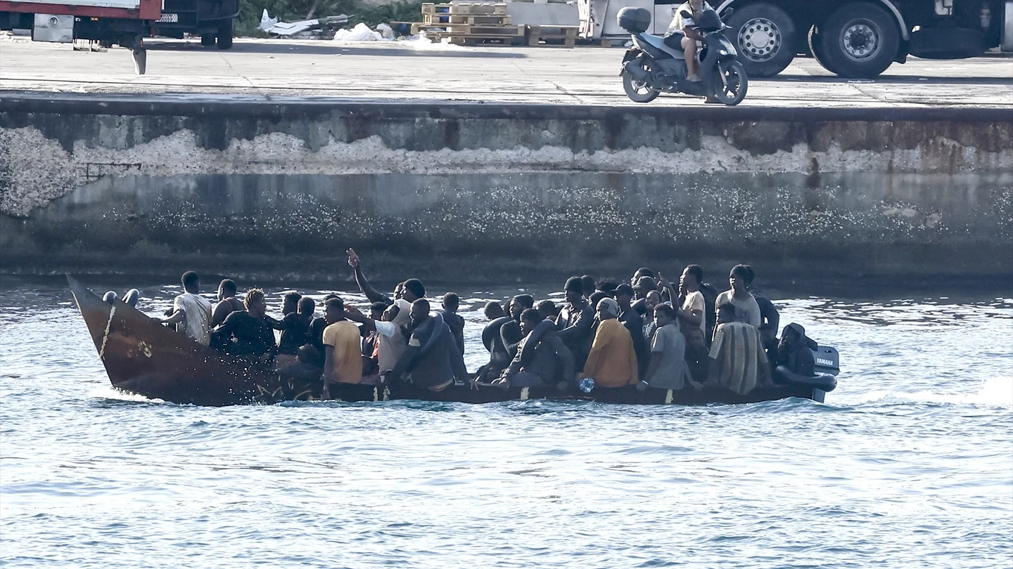 Los 27 acuerdan mecanismo de crisis para cerrar el pacto migratorio de la UE Los 27 acuerdan mecanismo de crisis para cerrar el pacto migratorio de la UE