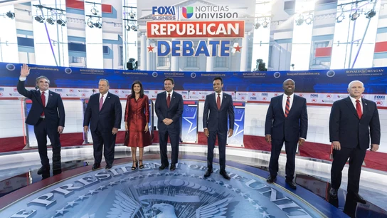 El segundo debate republicano de EE.UU. aúna críticas a Biden y reprocha a Trump su ausencia El segundo debate republicano de EE.UU. aúna críticas a Biden y reprocha a Trump su ausencia