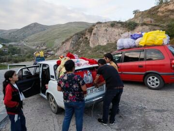The self-proclaimed republic of Nagorno Karabakh announces that it will cease to exist on January 1, 2024