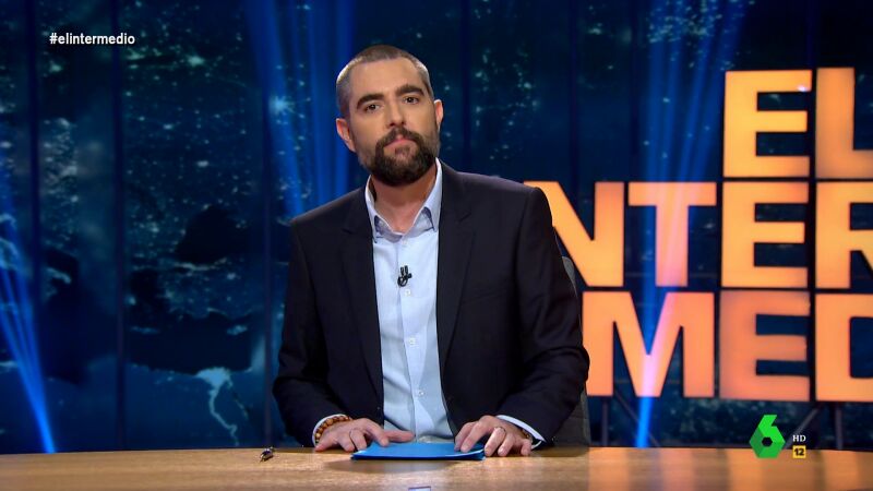 Dani Mateo sobre las rondas de consulta: "Al rey le ha tocado trabajar, ya es mala suerte"