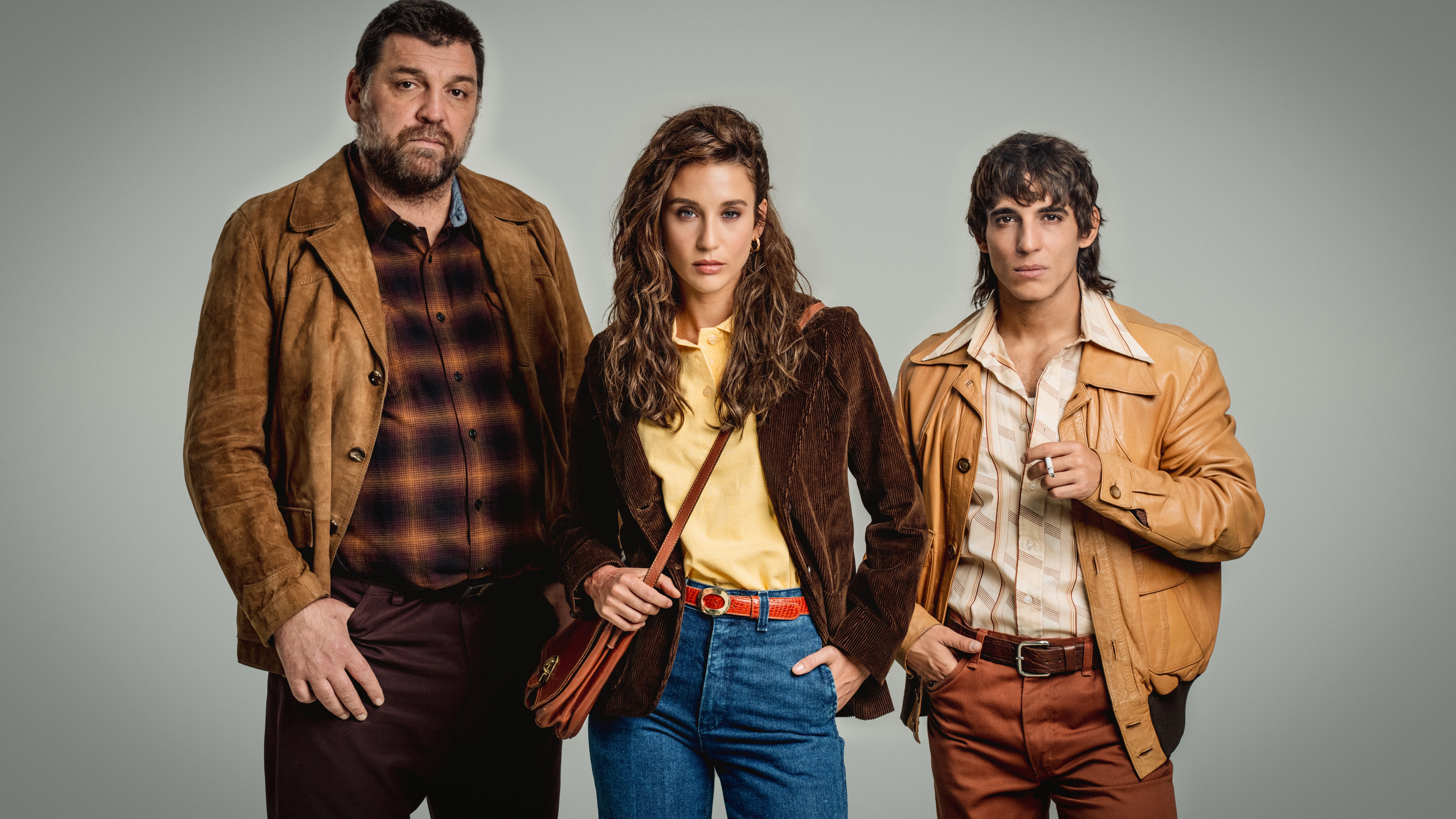 Hovik Keuchkerian, María Pedraza y Miguel Herrán son los protagonistas de 'Asalto al Banco Central'.