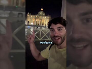 Un joven graba lo que hay en la puerta de la basílica de El Vaticano y la gente está alucinando: "Qué seguridad"