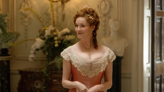 Christina Hendricks, en una escena de 'The Buccaneers: aristócratas por amor'. Christina Hendricks, en una escena de 'The Buccaneers: aristócratas por amor'.