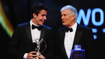 Marc Márquez y Giacomo Agostini