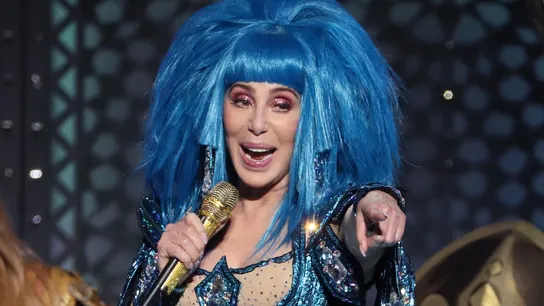 Cher quiere desbancar a Mariah Carey y ser la nueva 'reina' de la Navidad Cher quiere desbancar a Mariah Carey y ser la nueva 'reina' de la Navidad