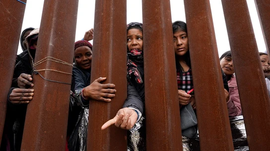 Biden ampliará el muro fronterizo que Trump impulsó entre EEUU y México Biden ampliará el muro fronterizo que Trump impulsó entre EEUU y México