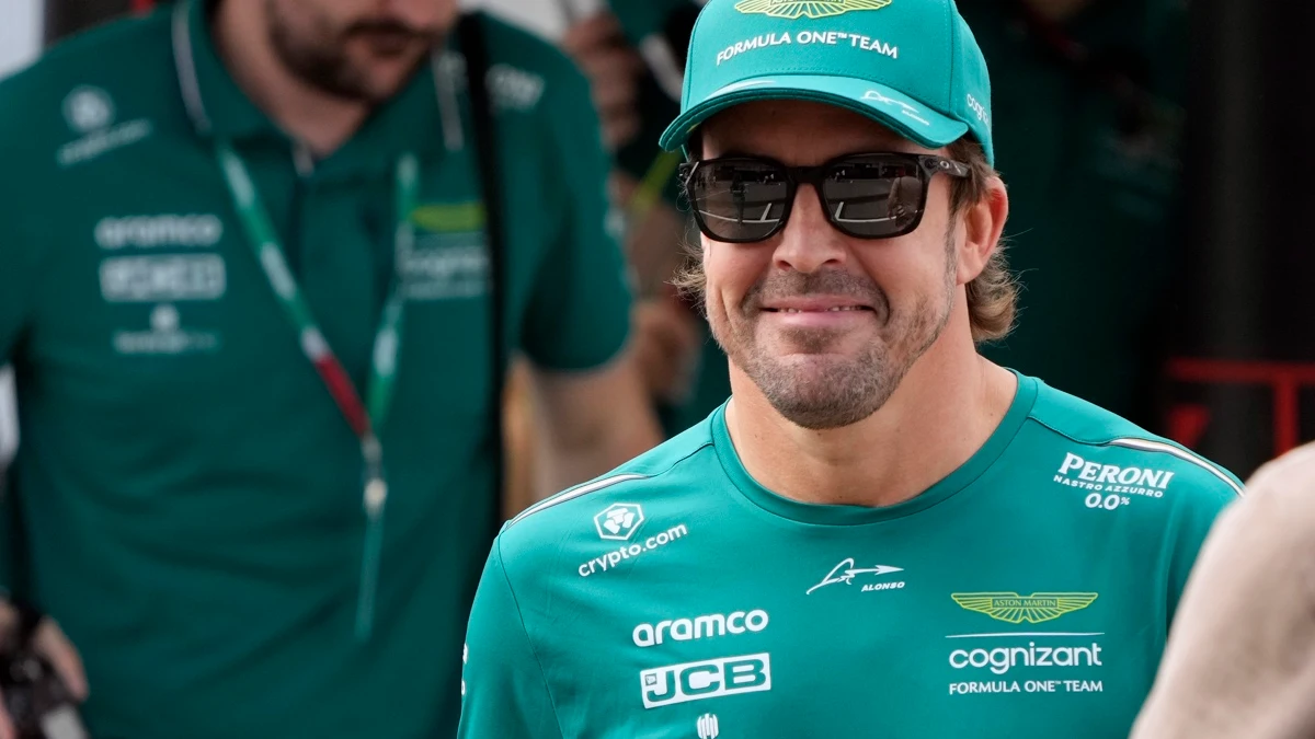 Fernando Alonso, sonriente