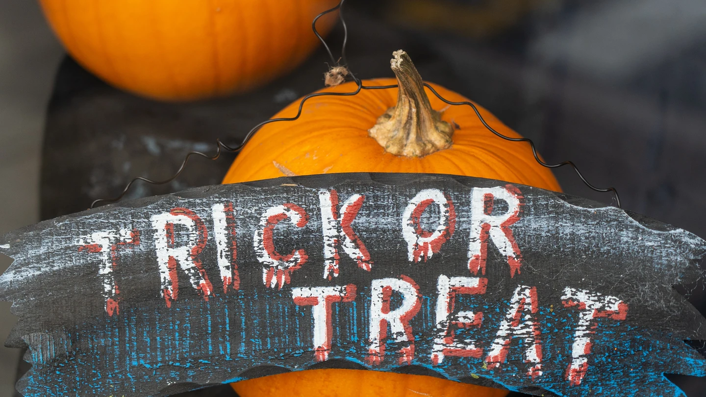Qué significa 'truco o trato' y de dónde viene esta expresión de Halloween Qué significa 'truco o trato' y de dónde viene esta expresión de Halloween