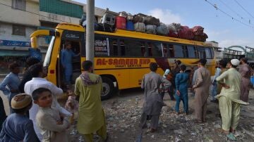 Afganistán calcula más de "4.500 víctimas" entre muertos y heridos por los terremotos