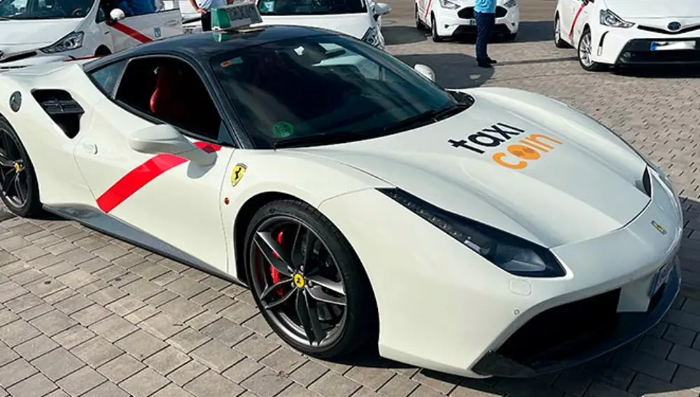 Ferrari en la presentación de TaxiCoin en Madrid 