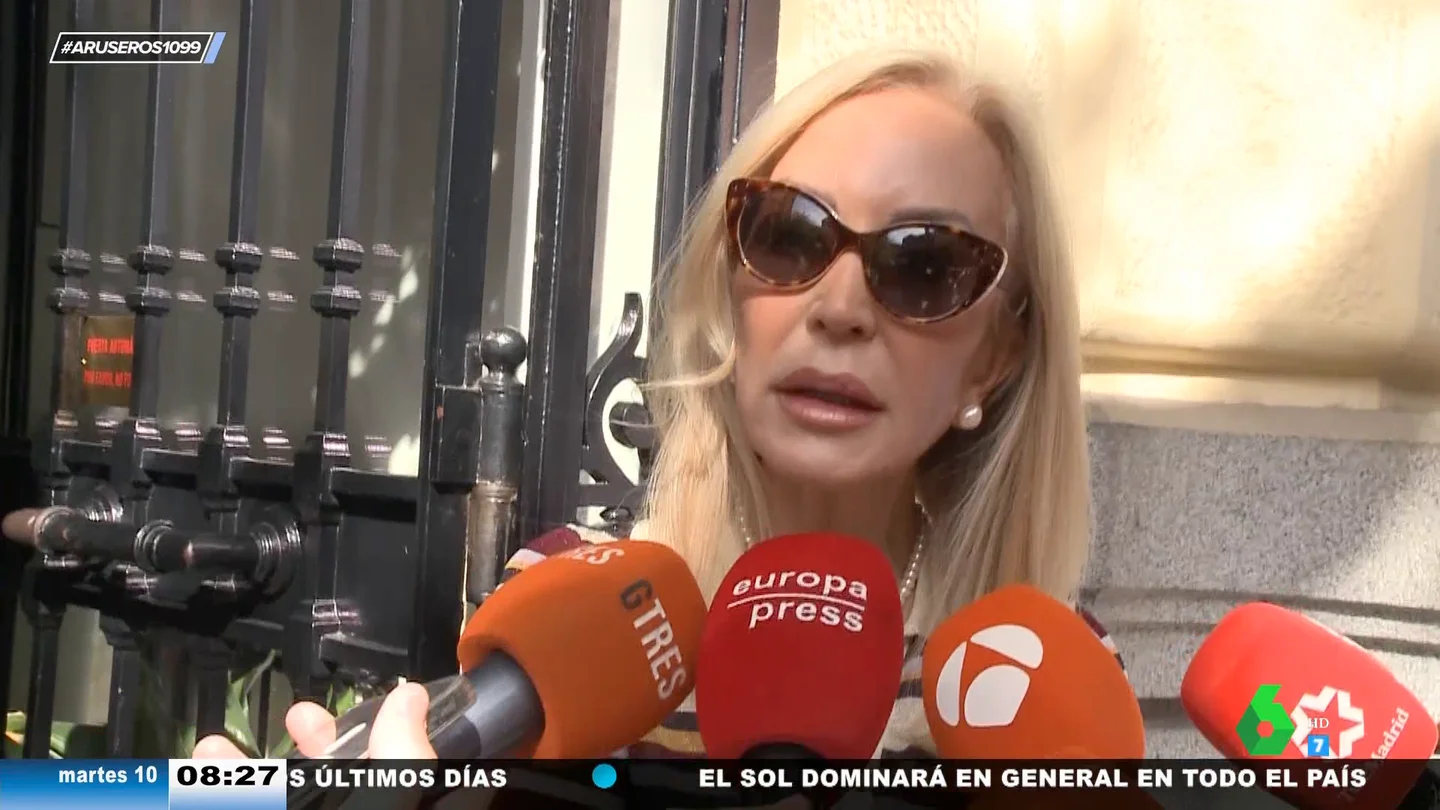 Carmen Lomana, tras encontrarse a dos encapuchados robando en su casa: "Cogí el cuchillo mas grande que había" Carmen Lomana, tras encontrarse a dos encapuchados robando en su casa: "Cogí el cuchillo mas grande que había"