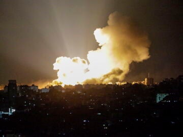 Israel strikes 320 new Hamas targets as it prepares for ground assault on Gaza
