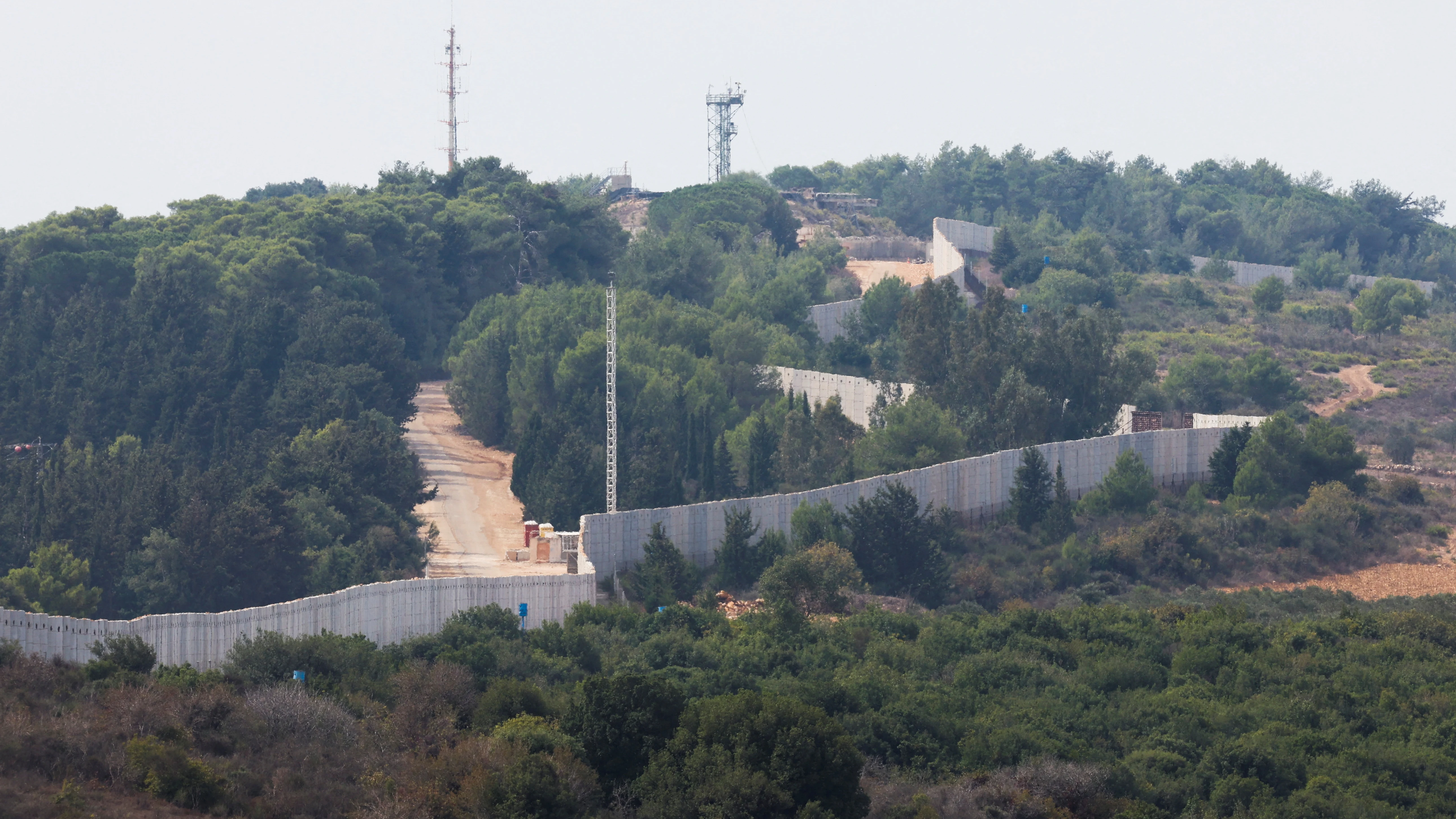 El muro fronterizo en la ciudad de Marwahin, cerca de la frontera con Israel, en el sur del Líbano.