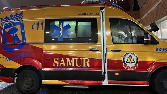 Imagen de archivo de una ambulancia de SAMUR Protección Civil Imagen de archivo de una ambulancia de SAMUR Protección Civil