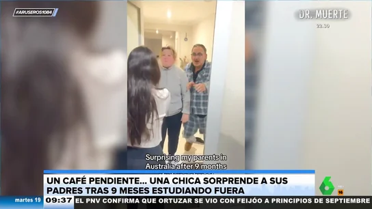 La emocionante reacción de un padre cuando su hija regresa por sorpresa a casa tras meses estudiando fuera La emocionante reacción de un padre cuando su hija regresa por sorpresa a casa tras meses estudiando fuera
