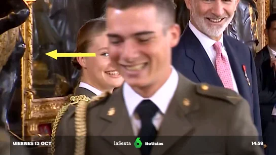 ¿A quién mira realmente la princesa Leonor en la imagen viral del 12 de octubre? ¿A quién mira realmente la princesa Leonor en la imagen viral del 12 de octubre?