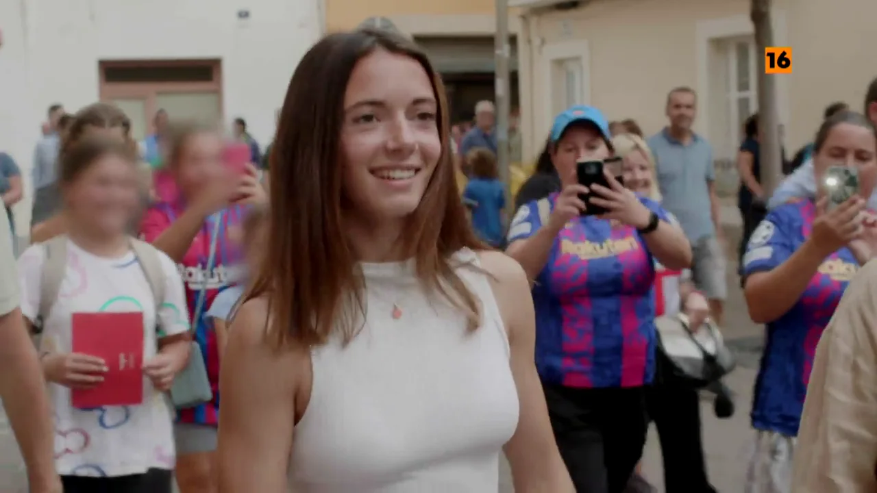 Aitana Bonmatí, de la Primera División Femenina: "En la mayoría de cosas solo ha cambiado el hecho de poner profesional"