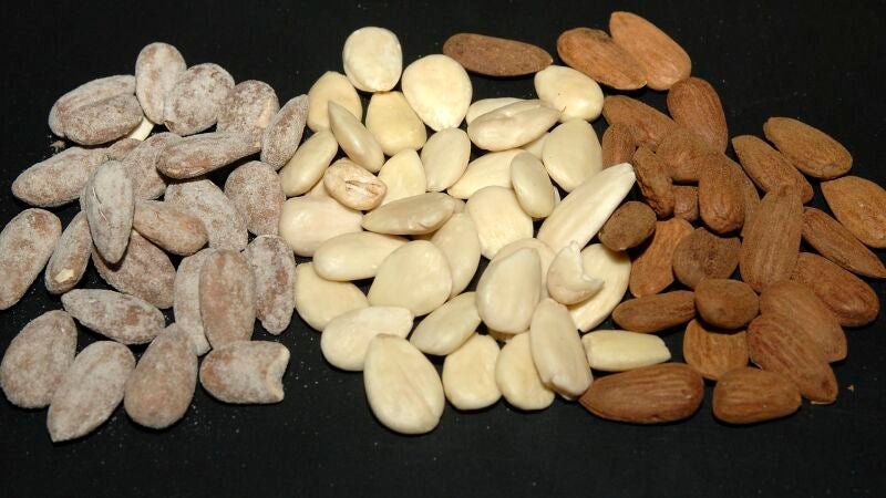 Estudios sugieren que consumir almendras podría controlar el peso