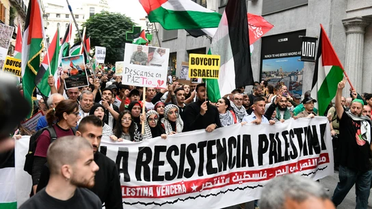 Miles de ciudadanos se manifiestan en Madrid al grito de "Palestina Libertad" Miles de ciudadanos se manifiestan en Madrid al grito de "Palestina Libertad"