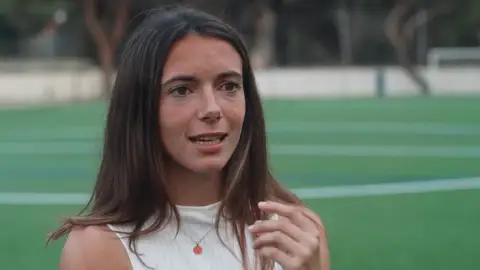 Aitana Bonmatí desvela los comentarios machistas que sufría en sus inicios: "Escuchabas a padres diciendo 'cómo te regatea una niña'"